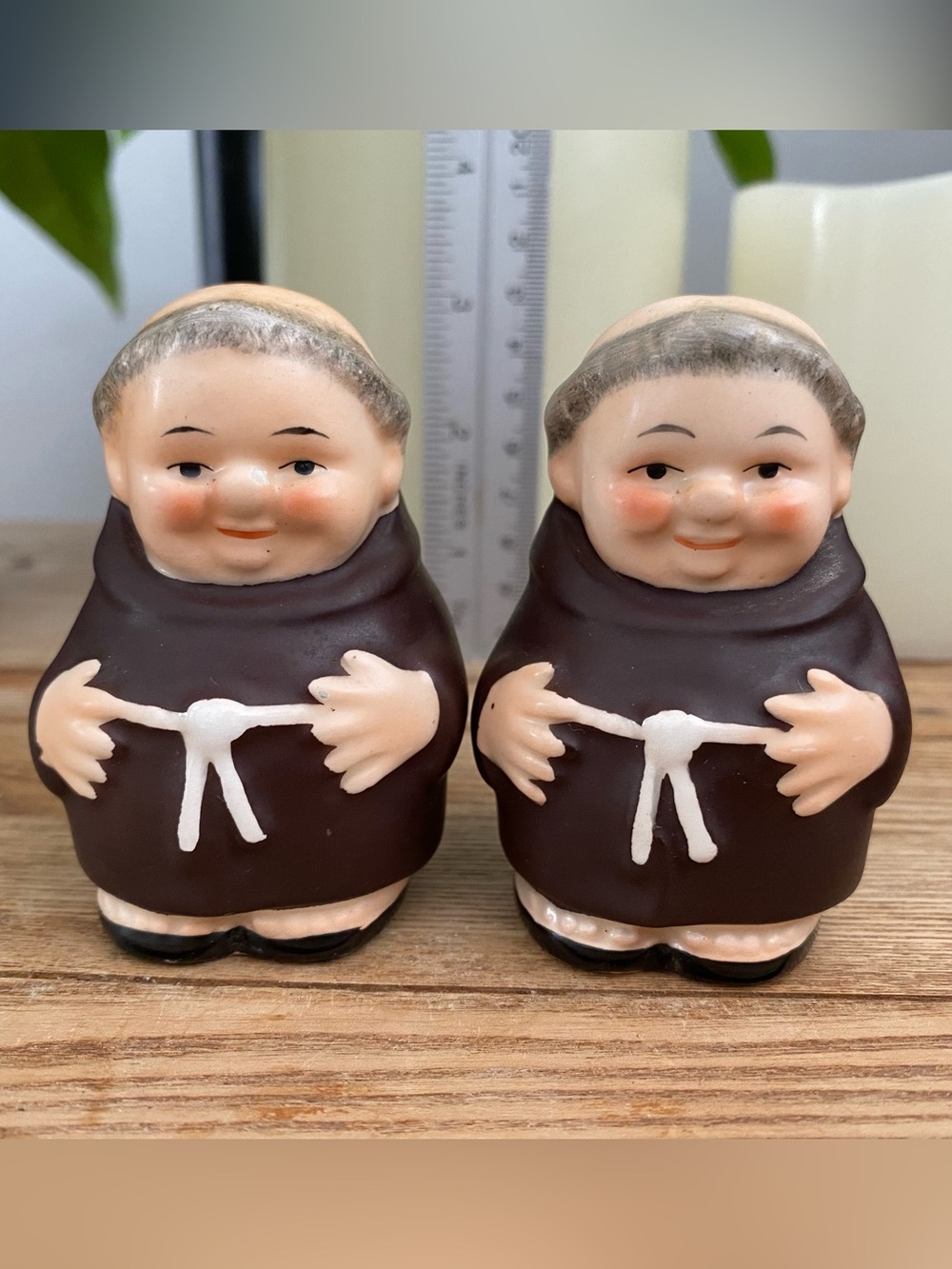1930s Goebel Monk Friar Tuck Salt & Pepper Shakers ~ Crown Mark TMK-1 Germany